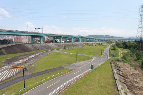 湳仔溝自行車道