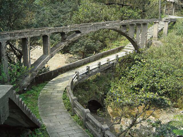 山尖路步道