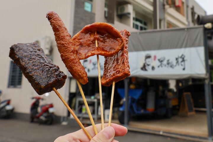 六甲黑輪伯(黑輪將)